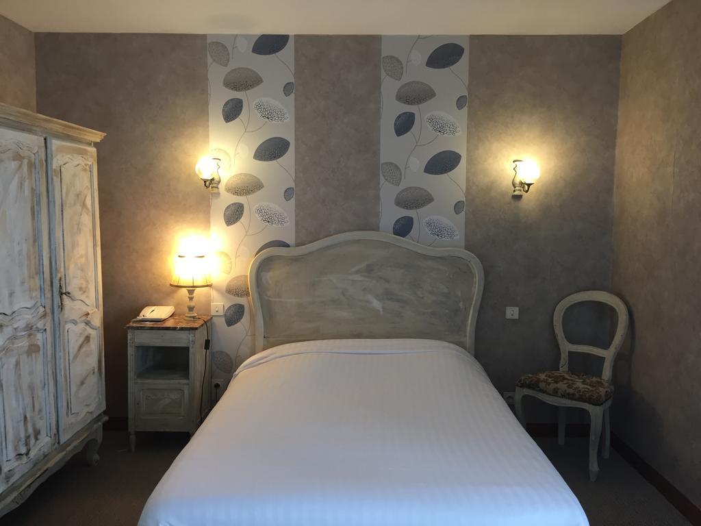 Hotel Central Chaunay Værelse billede