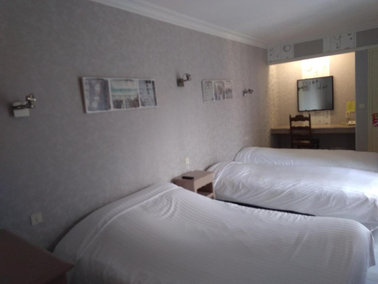 Hotel Central Chaunay Eksteriør billede